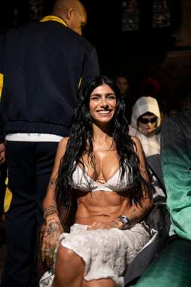 Linfluenceuse Mia Khalifa miakhalifa, Mia K au Front Row au défilé Casablanca Collection Femme Prêt à Porter Printemps Eté 2026 lors de la Fashion Week de Paris PFW , au 23 avenue georges V, à Paris, France, le 1er octobre 2025 Pierre Perusseau Bestimage Front Row Casablanca Womenswear Spring Summer 2026 show as part of Paris Fashion Week on October 01, 2025 in Paris, France Paris France  Copyright: xTizianoxDaxSilvax-xPierrexPerusseaux xBestimagexTizianoxDaxSilvax-xPierrexPerusseaux xBestimagex