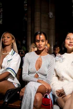 Narah Baptista au Front Row au défilé Casablanca Collection Femme Prêt à Porter Printemps Eté 2026 lors de la Fashion Week de Paris PFW , au 23 avenue georges V, à Paris, France, le 1er octobre 2025 Pierre Perusseau Bestimage Front Row Casablanca Womenswear Spring Summer 2026 show as part of Paris Fashion Week on October 01, 2025 in Paris, France Paris France  Copyright: xTizianoxDaxSilvax-xPierrexPerusseaux xBestimagexTizianoxDaxSilvax-xPierrexPerusseaux xBestimagex