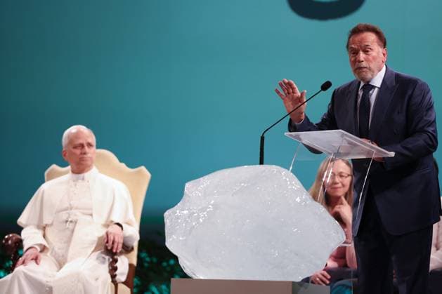 Castel Gandolfo, Italy, Italy: Castelgandolfo, Italy - October 1, 2025: Hon. Arnold Schwarzenegger speaks before the Pontiff. Pope Leo XIV participates in the International Conference Raising Hope for Climate Justice Tenth Anniversary, promoted by the Laudato Si Movement at the Mariapolis Center in Castelgandolfo. Castel Gandolfo Italy  - ZUMAp169 20251001_zea_p169_302 Copyright: xmarcoxiacobuccix