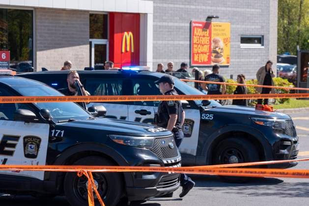 October 1, 2025, Laval, Pq, CANADA: Laval police respond to a shooting in Laval, Que., on Wednesday, Oct. 1, 2025. Laval CANADA  - ZUMAc35_ 20251001_zaf_c35_054 Copyright: xChristinnexMuschix