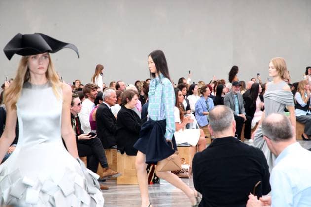 Christian Dior Womenswear Spring Summer 2026 show as part of Paris Fashion Week PFW , Jardin des Tuileries, Paris, France, October 1st, 2025 Bertrand Rindoff Bestimage Runway Christian Dior Womenswear Spring Summer 2026 show as part of Paris Fashion Week on October 1st, 2025 in Paris, France Paris France  Copyright: xRINDOFF-BORDEx xBESTIMAGExRINDOFF-BORDEx xBESTIMAGEx
