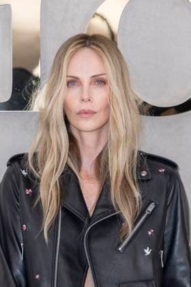 Charlize Theron at the photocall at the Christian Dior Womenswear Collection Prêt à Porter Spring Summer 2026 show as part of Paris Fashion Week PFW , in the Jardin des Tuileries, in Paris, France, October 01, 2025 Olivier Borde Bestimage Photocall Christian Dior Womenswear Spring Summer 2026 show as part of Paris Fashion Week on October 01, 2025 in Paris, France Paris France  Copyright: xOLIVIERxBORDEx xBESTIMAGExOLIVIERxBORDEx xBESTIMAGEx