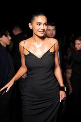 Kylie Jenner au Front Row au défilé Tom Ford Collection Femme Prêt à Porter Printemps Eté 2026 lors de la Fashion Week de Paris PFW , Place Vendôme, à Paris, France, le 1er octobre 2025 Pierre Perusseau Bestimage Front Row Tom Ford fashion show as part of Spring Summer 2026 Paris Fashion Week on October 01, 2025 in Paris, France Paris France  Copyright: xTizianoxDaxSilvax-xPierrexPerusseaux xBestimagexTizianoxDaxSilvax-xPierrexPerusseaux xBestimagex