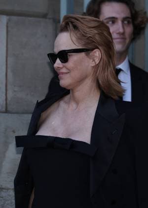 Pamela Anderson arrives at the Tom Ford Womens Collection Prêt à Porter Printemps Eté 2026 fashion show as part of Paris Fashion Week PFW in Paris, France, on October 1, 2025 Denis Guignebourg Bestimage Arrivals at the Tom Ford fashion show as part of Spring Summer 2026 Paris Fashion Week in Paris, France, on October 1, 2025 Paris France  Copyright: xDenisxGuignebourgx xBestimagexDenisxGuignebourgx xBestimagex