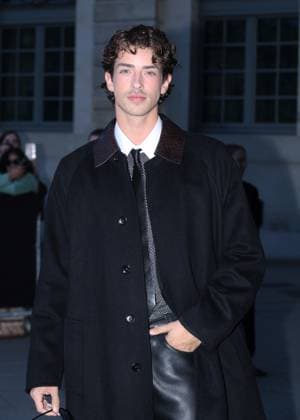 Guest arrives at the Tom Ford Collection Femme Prêt à Porter Printemps Eté 2026 fashion show as part of Paris Fashion Week PFW in Paris, France, on October 1, 2025 Denis Guignebourg Bestimage Arrivals at the Tom Ford fashion show as part of Spring Summer 2026 Paris Fashion Week in Paris, France, on October 1, 2025 Paris France  Copyright: xDenisxGuignebourgx xBestimagexDenisxGuignebourgx xBestimagex