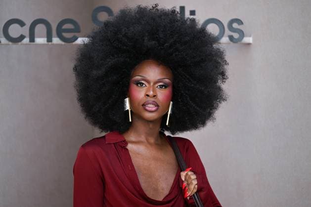 PFW Acne Studios Photocall Symone attending the Acne Studios Womenswear Spring Summer 2026 show as part of Paris Fashion Week in Paris, France on October 01, 2025. Photo by Aurore Marechal ABACAPRESS.COM Paris France  Copyright: xMarechalxAurore ABACAx