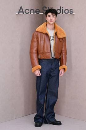 PFW Acne Studios Photocall Meen Nichakoon attending the Acne Studios Womenswear Spring Summer 2026 show as part of Paris Fashion Week in Paris, France on October 01, 2025. Photo by Aurore Marechal ABACAPRESS.COM Paris France  Copyright: xMarechalxAurore ABACAx