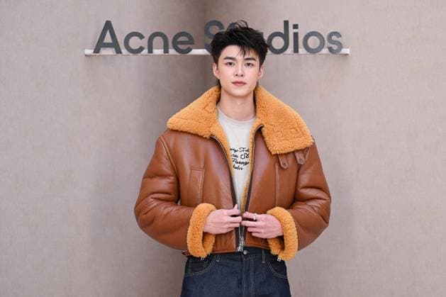 PFW Acne Studios Photocall Meen Nichakoon attending the Acne Studios Womenswear Spring Summer 2026 show as part of Paris Fashion Week in Paris, France on October 01, 2025. Photo by Aurore Marechal ABACAPRESS.COM Paris France  Copyright: xMarechalxAurore ABACAx