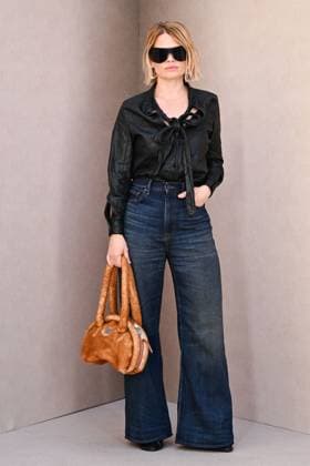 PFW Acne Studios Photocall Melanie Thierry attending the Acne Studios Womenswear Spring Summer 2026 show as part of Paris Fashion Week in Paris, France on October 01, 2025. Photo by Aurore Marechal ABACAPRESS.COM Paris France  Copyright: xMarechalxAurore ABACAx