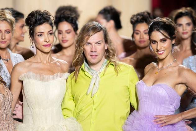 PFW - Christophe Guillarme Runway A model presents a creation by Christophe Guillarme for the Women Ready-to-wear Spring-Summer 2026 collection as part of the Paris Fashion Week, in Paris on September 30, 2025.Photo by Eliot Blondet ABACAPRESS.COM Paris France France  Copyright: xBlondetxEliot ABACAx