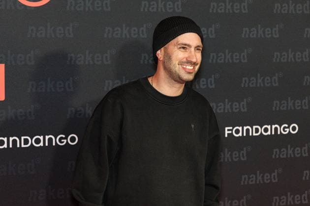 01.10.2025. Köln. Premiere der ARD WDR-Serie naked im Filmpalast Köln. Das sechsteilige Love Noir -Psychodrama zwischen Liebe, Abhängigkeit und Zerstörung von ARD WDR ist die erste deutsche Serie, die sich mit Sexsucht und Co-Abhängigkeit und ihren Auswirkungen auf das Leben der Betroffenen befasst - basierend auf persönlichen Erfahrungen der Drehbuchautorin Silke Eggert. Hier: Köln Filmpalast Nordrhein-Westfalen Deutschland