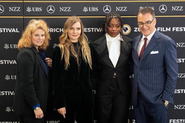 Reta Guetg, Hildur GuÃ°nadottir, Nia DaCosta und Christian Jungen bei der Premiere des Amazon Prime Video Films Hedda auf dem 21. Zurich Film Festival 2025 im Kongresssaal. Zürich, 01.10.,2025