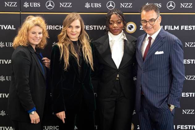 Reta Guetg, Hildur GuÃ°nadottir, Nia DaCosta und Christian Jungen bei der Premiere des Amazon Prime Video Films Hedda auf dem 21. Zurich Film Festival 2025 im Kongresssaal. Zürich, 01.10.,2025