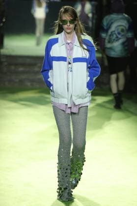 PFW - Casablanca Runway A model walks the runway during the Casablanca Womenswear Spring Summer 2026 show as part of Paris Fashion Week on October 01, 2025 in Paris, France. Photo by Alain-Gil Gonzalez ABACAPRESS.COM Paris France  Copyright: xGonzalezxAlain-Gil ABACAx