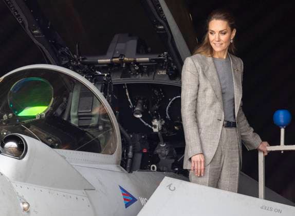 . 02 10 2025. Coningsby, United Kingdom. Kate Middleton, the Princess of Wales, during a visit to RAF Coningsby, United Kingdom.  xPoolx xi-Imagesx IIM-26267-0044