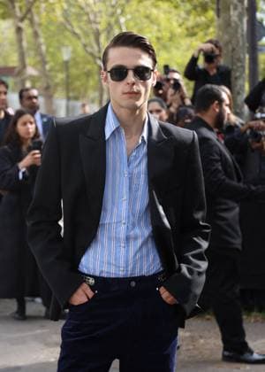 Guest aux arrivées du défilé Rabanne Collection Femme Prêt à Porter Printemps Eté 2026 lors de la Fashion Week de Paris PFW , à lUNESCO, à Paris, France, le 2 octobre 2025 Denis Guignebourg Bestimage Arrivals Rabanne fashion show as part of Spring Summer 2026 Paris Fashion Week on October 02, 2025 in Paris, France Paris France  Copyright: xDenisxGuignebourgx xBestimagexDenisxGuignebourgx xBestimagex