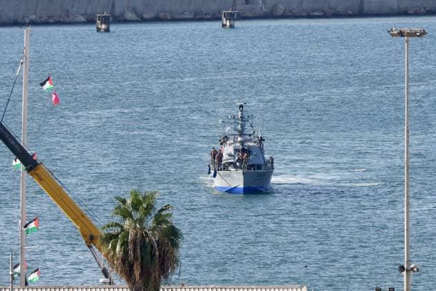 Israel brings seized Global Sumud Flotilla ships and activists to Ashdod Port ASHDOD, ISRAEL - OCTOBER 02: Vessels from the Global Sumud Flotilla, seized in Israeli military operations, are being brought to the port of Ashdod, Israel on October 02, 2025. Israeli naval forces attacked the international aid flotilla bound for the besieged Gaza Strip and detained 317 activists who were on board, organizers said on Thursday. Saeed Qaq Anadolu Ashdod Israel. Editorial use only. Please get in touch for any other usage.  Copyright: x2025xAnadoluxSaeedxQaqx