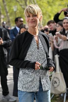 PFW Rabanne Outside Arrivals Marina Fois arriving at Rabanne show during Paris Fashion Week in Paris, France on October 2, 2025. Photo by Julien Reynaud APS-Medias ABACAPRESS.COM Paris France  Copyright: xReynaudxJulien APS-Medias ABACAx