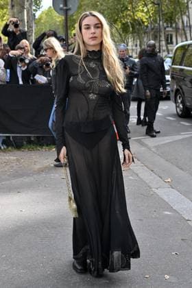 PFW Rabanne Outside Arrivals Adele Castillon arriving at Rabanne show during Paris Fashion Week in Paris, France on October 2, 2025. Photo by Julien Reynaud APS-Medias ABACAPRESS.COM Paris France  Copyright: xReynaudxJulien APS-Medias ABACAx