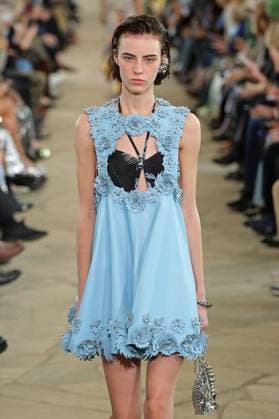 PFW - Rabanne Runway A model walks the runway during the Rabanne Womenswear Spring Summer 2026 show as part of Paris Fashion Week on October 02, 2025 in Paris, France. Photo by Alain-Gil Gonzalez ABACAPRESS.COM Paris France  Copyright: xGonzalezxAlain-Gil ABACAx
