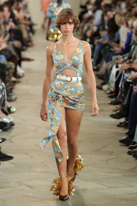 PFW - Rabanne Runway A model walks the runway during the Rabanne Womenswear Spring Summer 2026 show as part of Paris Fashion Week on October 02, 2025 in Paris, France. Photo by Alain-Gil Gonzalez ABACAPRESS.COM Paris France  Copyright: xGonzalezxAlain-Gil ABACAx