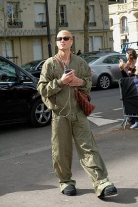 PFW - Paco Rabanne Outside Arrivals Matteo Sinet at Paco Rabanne show during the Womenswear Spring Summer 2026 as part of Paris Fashion Week on October 2, 2025 in Paris, France. Photo by Robin Psaila ABACAPRESS.COM Paris France  Copyright: xPsailaxRobin ABACAx