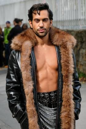 PFW - Paco Rabanne Outside Arrivals Alessandro Mahmoud aka Mahmood Mahmood at Paco Rabanne show during the Womenswear Spring Summer 2026 as part of Paris Fashion Week on October 2, 2025 in Paris, France. Photo by Robin Psaila ABACAPRESS.COM Paris France  Copyright: xPsailaxRobin ABACAx