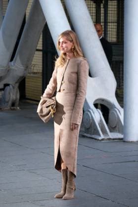 PFW - Chiara Ferragni Arrives At Schiaparelli Show Chiara Ferragni arrives at the Schiaparelli Womenswear Spring Summer 2026 show as part of Paris Fashion Week on October 2, 2025 at Centre Pompidou in Paris, France. Photo by Robin Psaila ABACAPRESS.COM Paris France  Copyright: xPsailaxRobin ABACAx