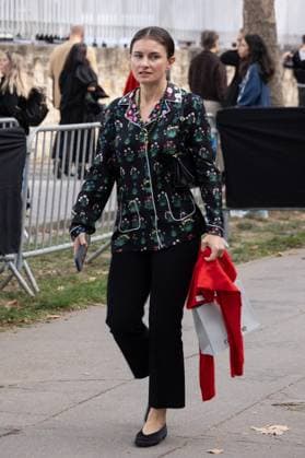 PFW - Rabanne Womenswear Spring-Summer - Arrivals NB Chloe Malle arriving at the Rabanne Womenswear Spring-Summer 2026 show as part of Paris Fashion Week on October 02, 2025 in Paris, France. Photo by Nasser Berzane ABACAPRESS.COM Paris France  Copyright: xBerzanexNasser ABACAx