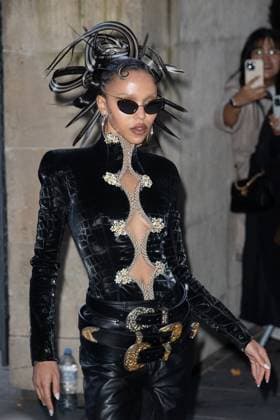PFW - Schiaparelli Womenswear Spring-Summer - Arrivals NB FKA Twigs arriving at the Schiaparelli Womenswear Spring-Summer 2026 show as part of Paris Fashion Week on October 02, 2025 in Paris, France. Photo by Nasser Berzane ABACAPRESS.COM Paris France  Copyright: xBerzanexNasser ABACAx