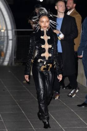 PFW - Schiaparelli Womenswear Spring-Summer - Arrivals NB FKA Twigs arriving at the Schiaparelli Womenswear Spring-Summer 2026 show as part of Paris Fashion Week on October 02, 2025 in Paris, France. Photo by Nasser Berzane ABACAPRESS.COM Paris France  Copyright: xBerzanexNasser ABACAx