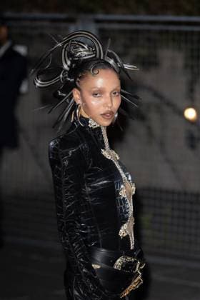 PFW - Schiaparelli Womenswear Spring-Summer - Arrivals NB FKA Twigs arriving at the Schiaparelli Womenswear Spring-Summer 2026 show as part of Paris Fashion Week on October 02, 2025 in Paris, France. Photo by Nasser Berzane ABACAPRESS.COM Paris France  Copyright: xBerzanexNasser ABACAx