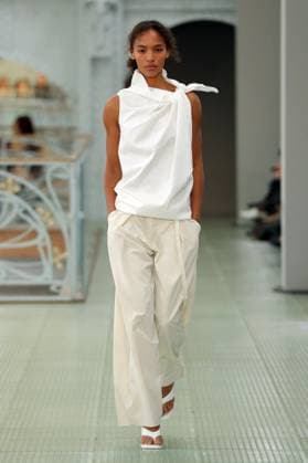 PFW - Times Runway A model walks the runway during the Times Womenswear Spring Summer 2026 show as part of Paris Fashion Week on October 02, 2025 in Paris, France. Photo by Alain-Gil Gonzalez ABACAPRESS.COM Paris France  Copyright: xGonzalezxAlain-Gil ABACAx