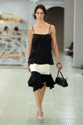 PFW - Times Runway A model walks the runway during the Times Womenswear Spring Summer 2026 show as part of Paris Fashion Week on October 02, 2025 in Paris, France. Photo by Alain-Gil Gonzalez ABACAPRESS.COM Paris France  Copyright: xGonzalezxAlain-Gil ABACAx