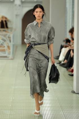 PFW - Times Runway A model walks the runway during the Times Womenswear Spring Summer 2026 show as part of Paris Fashion Week on October 02, 2025 in Paris, France. Photo by Alain-Gil Gonzalez ABACAPRESS.COM Paris France  Copyright: xGonzalezxAlain-Gil ABACAx
