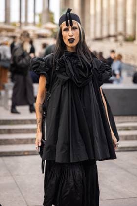 Guest at Rick Owens Women Ready to Wear Spring Summer 2026 Collection fashion show, during Paris Fashion Week on october 2nd 2025 Julien Sarkissian Bestimage Celebrities at Rick Owens Women Ready to Wear Spring Summer 2026 Collection fashion show, during Paris Fashion Week on october 2nd 2025 Paris France  Copyright: xJulienxSarkissianx xBestimagexJulienxSarkissianx xBestimagex