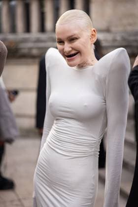 Guest at Rick Owens Women Ready to Wear Spring Summer 2026 Collection fashion show, during Paris Fashion Week on october 2nd 2025 Julien Sarkissian Bestimage Celebrities at Rick Owens Women Ready to Wear Spring Summer 2026 Collection fashion show, during Paris Fashion Week on october 2nd 2025 Paris France  Copyright: xJulienxSarkissianx xBestimagexJulienxSarkissianx xBestimagex