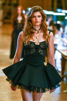 PFW - Wild Rose & Sparrow A model poses on the runway during Wild Rose & Sparrow SS26 PFW Runway Show, Nuit Au Ballet as part of Paris Fashion Week on October 2, 2025 in Paris, France. Photo by Shootpix ABACAPRESS.COM Paris France  Copyright: xShootpix ABACAx