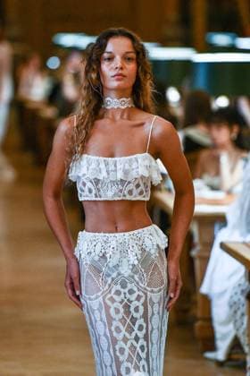 PFW - Wild Rose & Sparrow A model poses on the runway during Wild Rose & Sparrow SS26 PFW Runway Show, Nuit Au Ballet as part of Paris Fashion Week on October 2, 2025 in Paris, France. Photo by Shootpix ABACAPRESS.COM Paris France  Copyright: xShootpix ABACAx