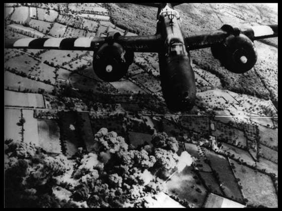 Debarquement en Normandie du 6 juin 1944 (Jour J ou D Day) : bombardement du Cotentin par les A-29 Havoc de la 9eme US Air Force pour couper les lignes de communications allemandes pendant les operations de debarquements sur les plages normandes. Photographie du 6 juin 1944. RECORD DATE NOT STATED *** Normandy landings, June 6, 1944 D-Day bombardment of the Cotentin peninsula by the A 29 Havoc of the 9th US Air Force to cut the German lines of communication during the landing operations on the Normandy beaches Photograph of June 6, 1944 RECORD DATE NOT STATED  Copyright: x usis-dite opale.photox