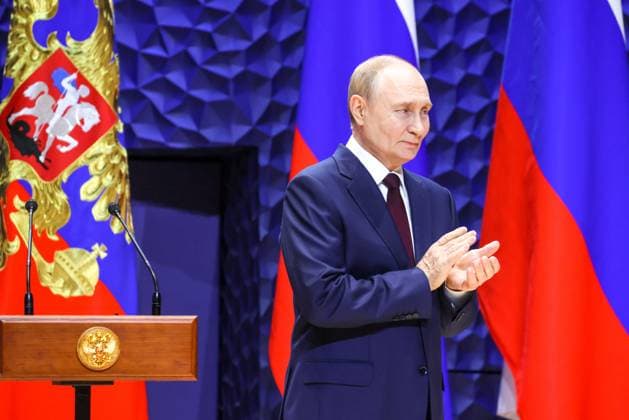 RUSSIA, SOCHI - OCTOBER 3, 2025: Russia s President Vladimir Putin attends a ceremony to award mentors and teachers of participants in the special military operation on Teacher s Day. Grigory Sysoyev POOL TASS  84545149