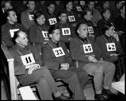 Deuxieme (Seconde) guerre mondiale (1939-1945)(2eme guerre) - World War II (WWII or WW2) : Dachau (Allemagne) 13 decembre 1945 : Lors du proces concernant le massacre d un detachement de geometres militaires de l US Army par des troupes SS pres de Malmedy lors de la contre-offensive allemande de decembre 1944, de gauche a droite : Josef Sepp Dietrich (ex- commandant de la 6e SS Armee de Panzers), Fritz Kramer (ex-Chef d E.M de cette armee), Herman Priess (ex- commandant du 1e Corps SS de Panzers) et Joachim Peiper (ex-commandant du 1e Regiment SS de Panzers). RECORD DATE NOT STATED *** Second World War 1939 1945 2nd World War II WWII or WW2 Dachau Germany December 13, 1945 At the trial concerning the massacre of a detachment of US Army mi  Copyright: x usis-dite opale.photox