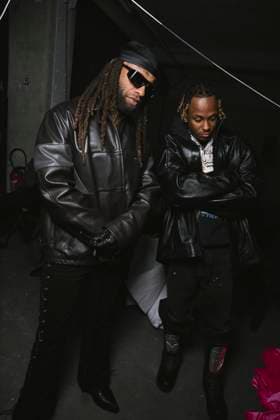 Ty Dolla Sign et Rich the Kid au Front Row du défilé VETEMENTS Collection Femme Prêt à Porter Printemps Eté 2026 lors de la Fashion Week de Paris PFW , au 22 Avenue des Champs Élysées à Paris, France, le 3 octobre 2025 Sam Delpech Bestimage Front Row VETEMENTS fashion show as part of Spring Summer 2026 Paris Fashion Week on October 03, 2025 in Paris France Paris France  Copyright: xSamxDelpechx xBestimagexSamxDelpechx xBestimagex