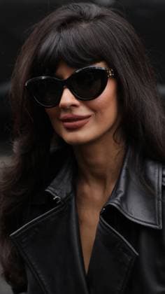 Jameela Jamil à la sortie du défilé Nina Ricci Collection Femme Prêt à Porter Printemps Eté 2026 lors de la Fashion Week de Paris, le 3 octobre 2025 Celebrities at Nina Ricci Women Ready to Wear Spring Summer 2026 Collection fashion show, during Paris Fashion Week, on October 3rd, 2025 Paris France  Copyright: xJulienxSarkissianx xBestimagexJulienxSarkissianx xBestimagex