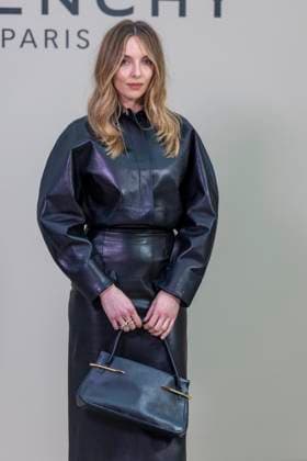 Jodie Comer at the photocall of the Givenchy Collection Femme Prêt à Porter Printemps Eté 2026 fashion show as part of Paris Fashion Week PFW , at the Hôtel National des Invalides, in Paris, France, October 03, 2025 Olivier Borde Bestimage Photocall Givenchy fashion show as part of Spring Summer 2026 Paris Fashion Week on October 03, 2025 in Paris, France Paris France  Copyright: xOLIVIERxBORDEx xBESTIMAGExOLIVIERxBORDEx xBESTIMAGEx