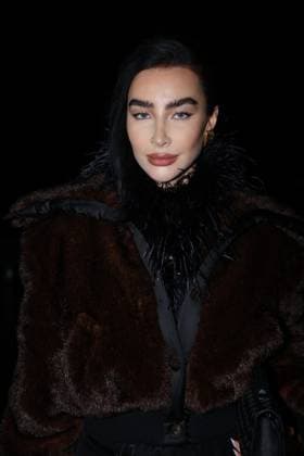 PFW - Vaillant Front Row Izi Angus attends the attends the Vaillant as part of Paris Fashion Week in Paris, France on September 30, 2025. Photo by Jerome Domine ABACAPRESS.COM  Copyright: xDominexJerome ABACAx