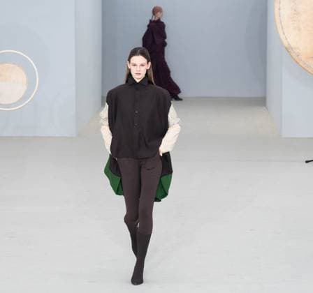 PARIS FASHION WEEK WOMENSWEAR SPRINT SUMMER 26 ISSEY MIYAKE sylvie lefort photography MAXPPP 03 10 2025 @sylvie Lefort Photography MAXPPP 3 10 25 Models present creations from the SPRINT SUMMER 2025 2026 Womenswear collection by ISSEY MIYAKE during the Paris Fashion Week, in Paris, France 3rd October 2025 The presentation of the Womens collections from september 29th to october 7th 25  Copyright: xMAXPPPxsylviexlefortxphotographyx LFR202510030168 LFR202510030168