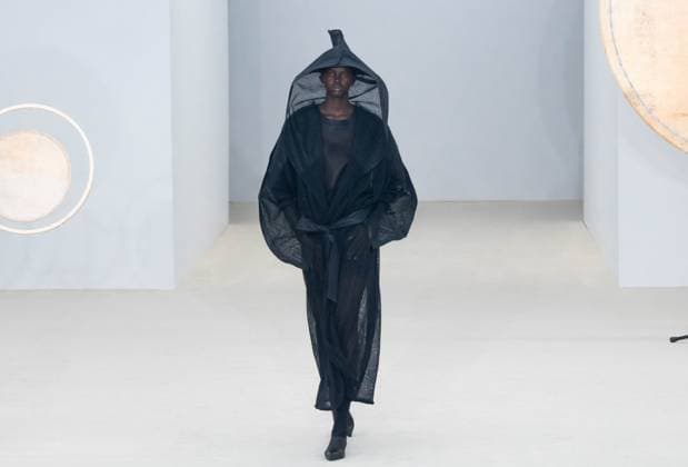 PARIS FASHION WEEK WOMENSWEAR SPRINT SUMMER 26 ISSEY MIYAKE sylvie lefort photography MAXPPP 03 10 2025 @sylvie Lefort Photography MAXPPP 3 10 25 Models present creations from the SPRINT SUMMER 2025 2026 Womenswear collection by ISSEY MIYAKE during the Paris Fashion Week, in Paris, France 3rd October 2025 The presentation of the Womens collections from september 29th to october 7th 25  Copyright: xMAXPPPxsylviexlefortxphotographyx LFR202510030183 LFR202510030183