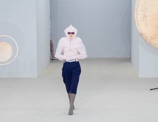 PARIS FASHION WEEK WOMENSWEAR SPRINT SUMMER 26 ISSEY MIYAKE sylvie lefort photography MAXPPP 03 10 2025 @sylvie Lefort Photography MAXPPP 3 10 25 Models present creations from the SPRINT SUMMER 2025 2026 Womenswear collection by ISSEY MIYAKE during the Paris Fashion Week, in Paris, France 3rd October 2025 The presentation of the Womens collections from september 29th to october 7th 25  Copyright: xMAXPPPxsylviexlefortxphotographyx LFR202510030191 LFR202510030191