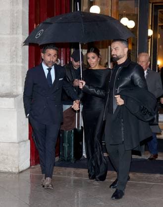 Eva Longoria and her husband Jose Baston in Paris Eva Longoria and her husband JosÃ Baston in Paris during the Fashion week . France , Paris on october 3 , 2025  Copyright: xDFYx